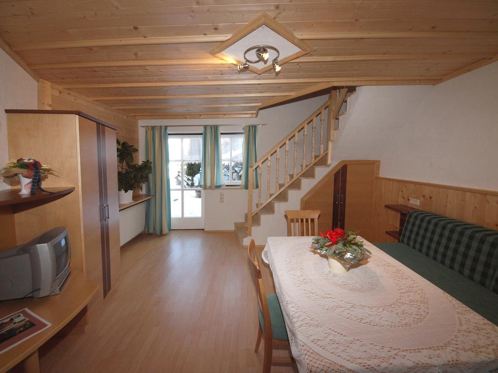 Gasthof Pesbichl Goldegg Kamer foto
