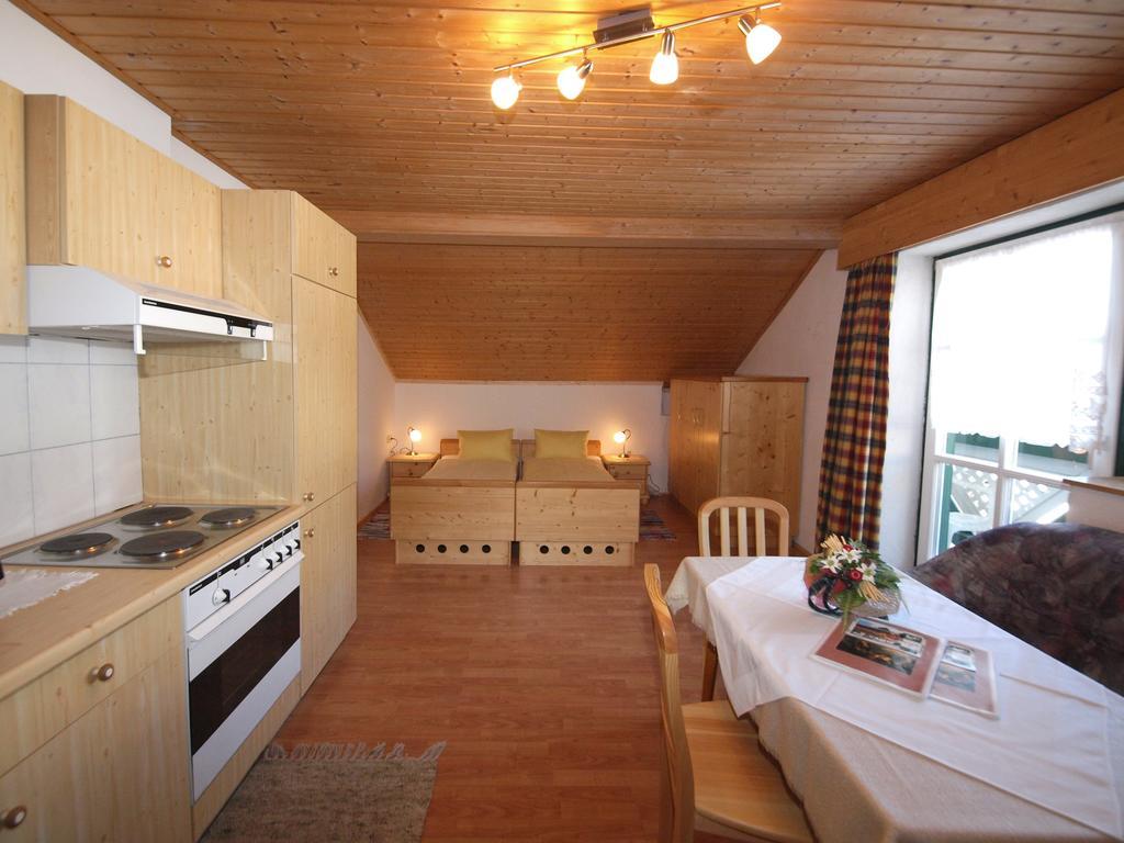 Gasthof Pesbichl Goldegg Kamer foto