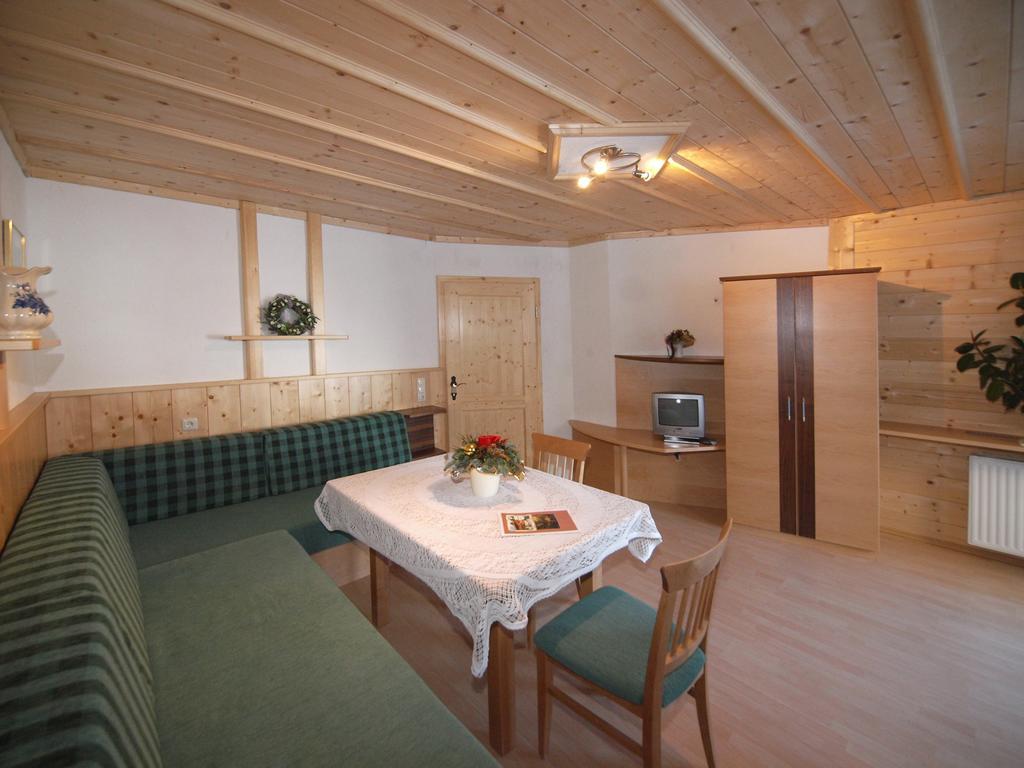 Gasthof Pesbichl Goldegg Kamer foto