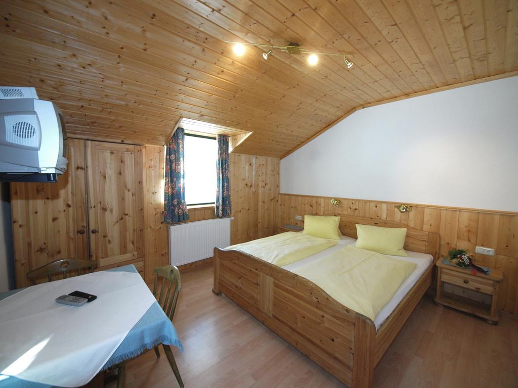 Gasthof Pesbichl Goldegg Kamer foto